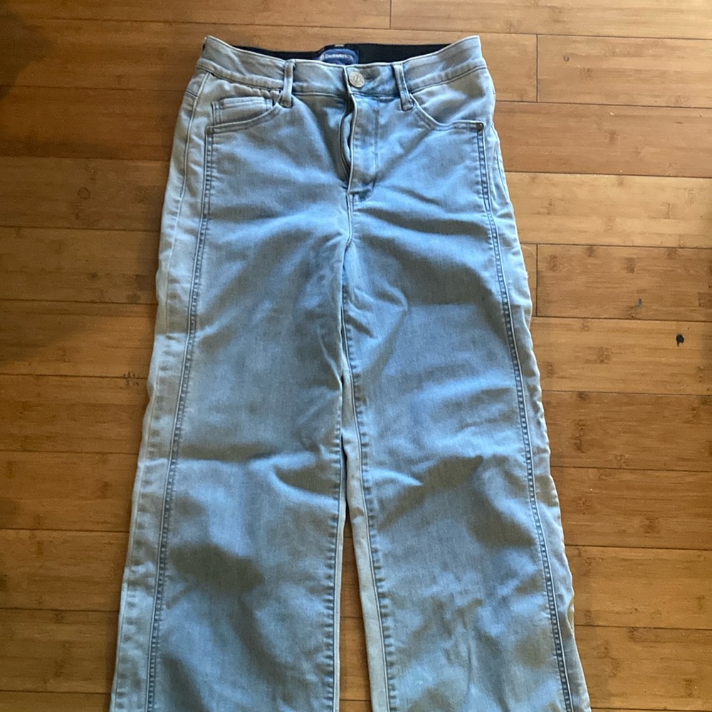 Democracy Size 8 Light Blue Wide-Leg Jeans